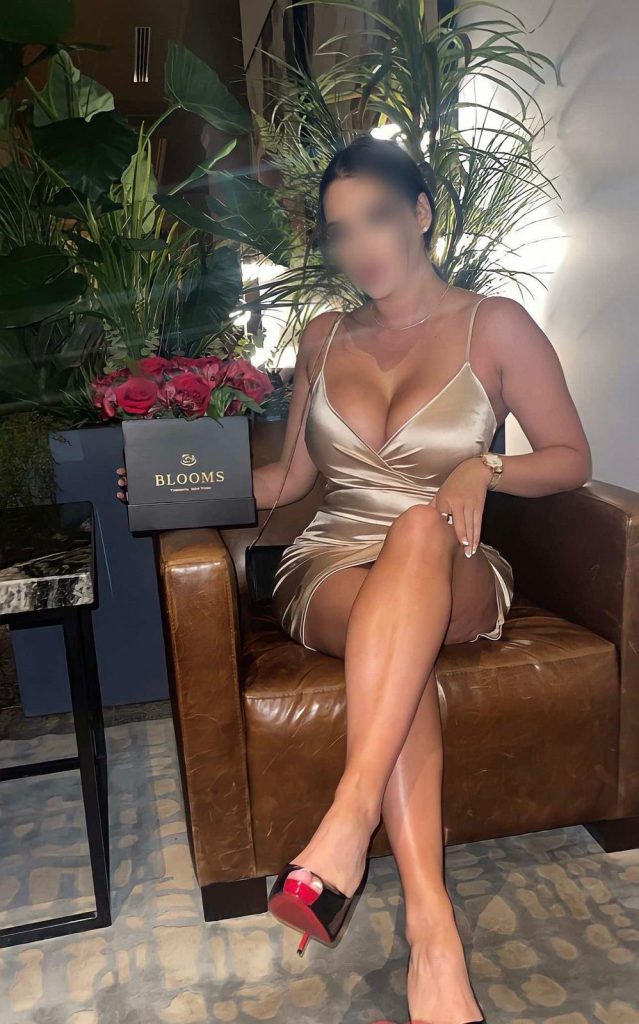 PHOTO-2025-11-16-19-44-34 3